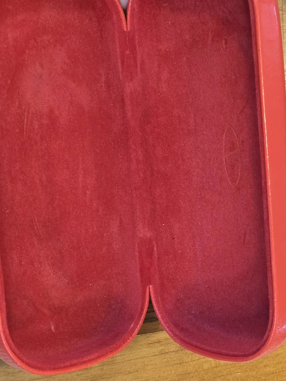 Valentino Red Hard Case Sunglasses Eyeglasses Clamshell Protective Luxury